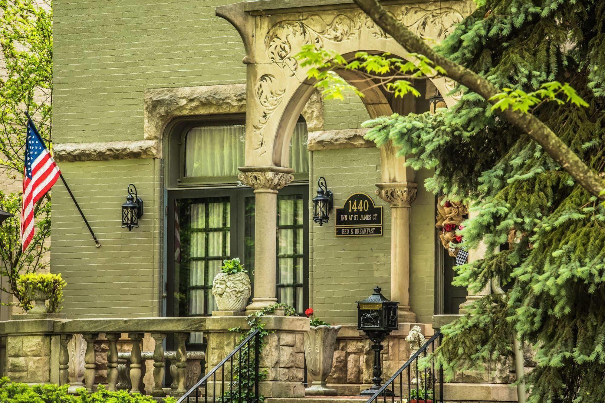 Inn At St James Court Louisville Dış mekan fotoğraf