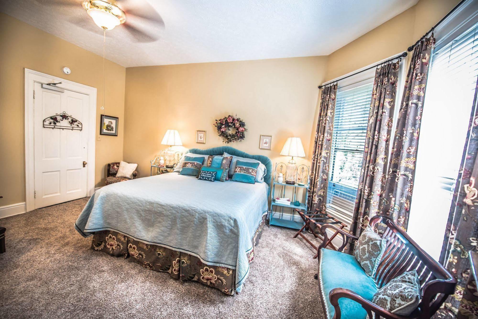Inn At St James Court Louisville Dış mekan fotoğraf